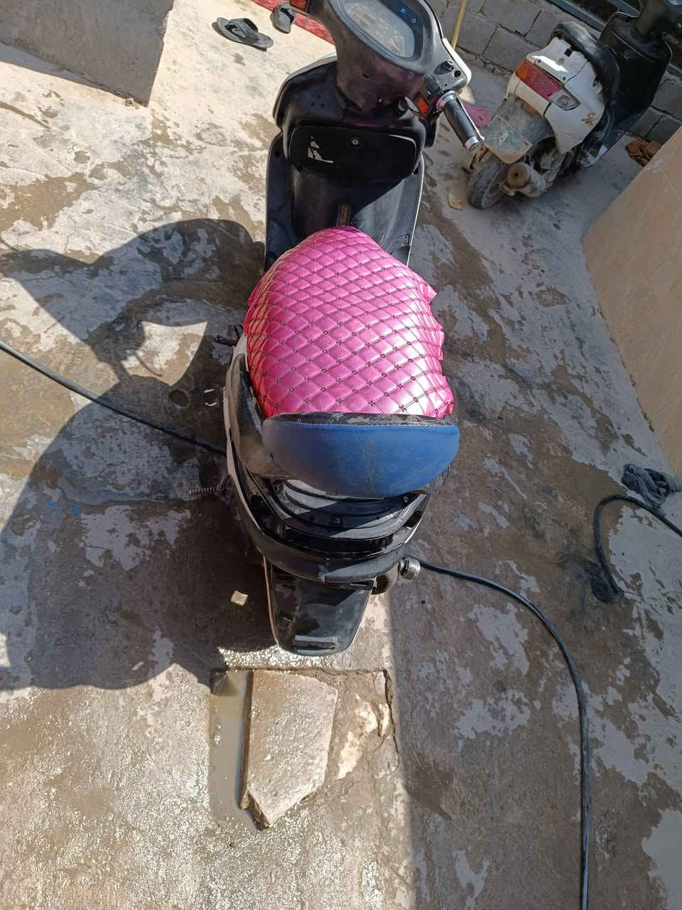 دراجه دولفين فحل تايرات جدد دبلات فوول كهربائيات كل شغاله فقط بيهه دخان وعوزه باتري سلف شغال سعر 160 قفل بدون عمله بابل الحمزه الغربي اتصال فقط ***********
