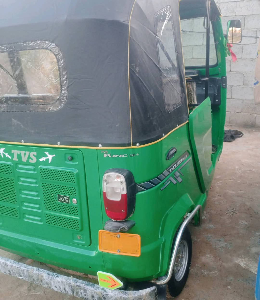 سلام عليكم تكتك موديل 22 بشهر 11 رقم عربي مكان بابل القاسم السعر 7200 ليحب يتصل على الرقم ***********
