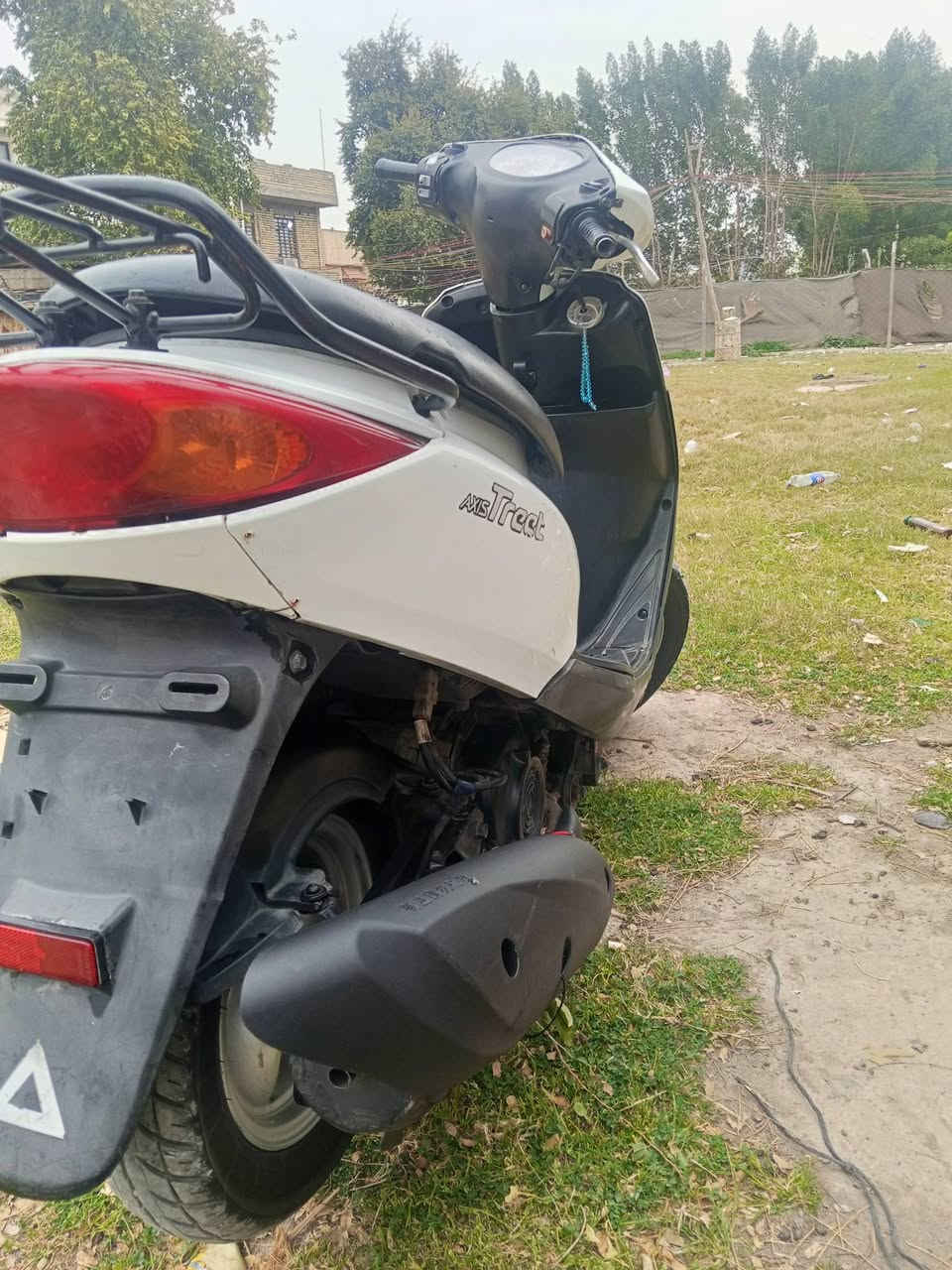 سلام عليكم اكزز تري نوزل خطين ياباني 
استاند حساس دراجة بلاد مكينة كهربائيات كفاله " سعرهه 750 "بيها مجال قَليل مكاني المنصور شارع 14 رمضان ***********
