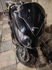 دراجه فورزا صفر ١٠ أوراق كامله اصليه ومدفوع الكمرك مع الوصل الدراجة بي...