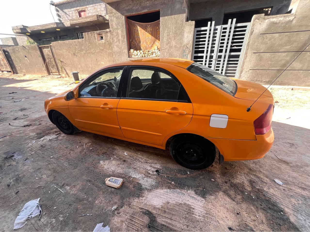 سبكترا للبيع موديل 2008 جاهزه رقم كربلاء بأسمي مصفره هيئه وغرامات تبريد شغال السعر 70 بيها مجال بسيط او مراوس *********** مكاني كربلاء كربلاء, العراق
