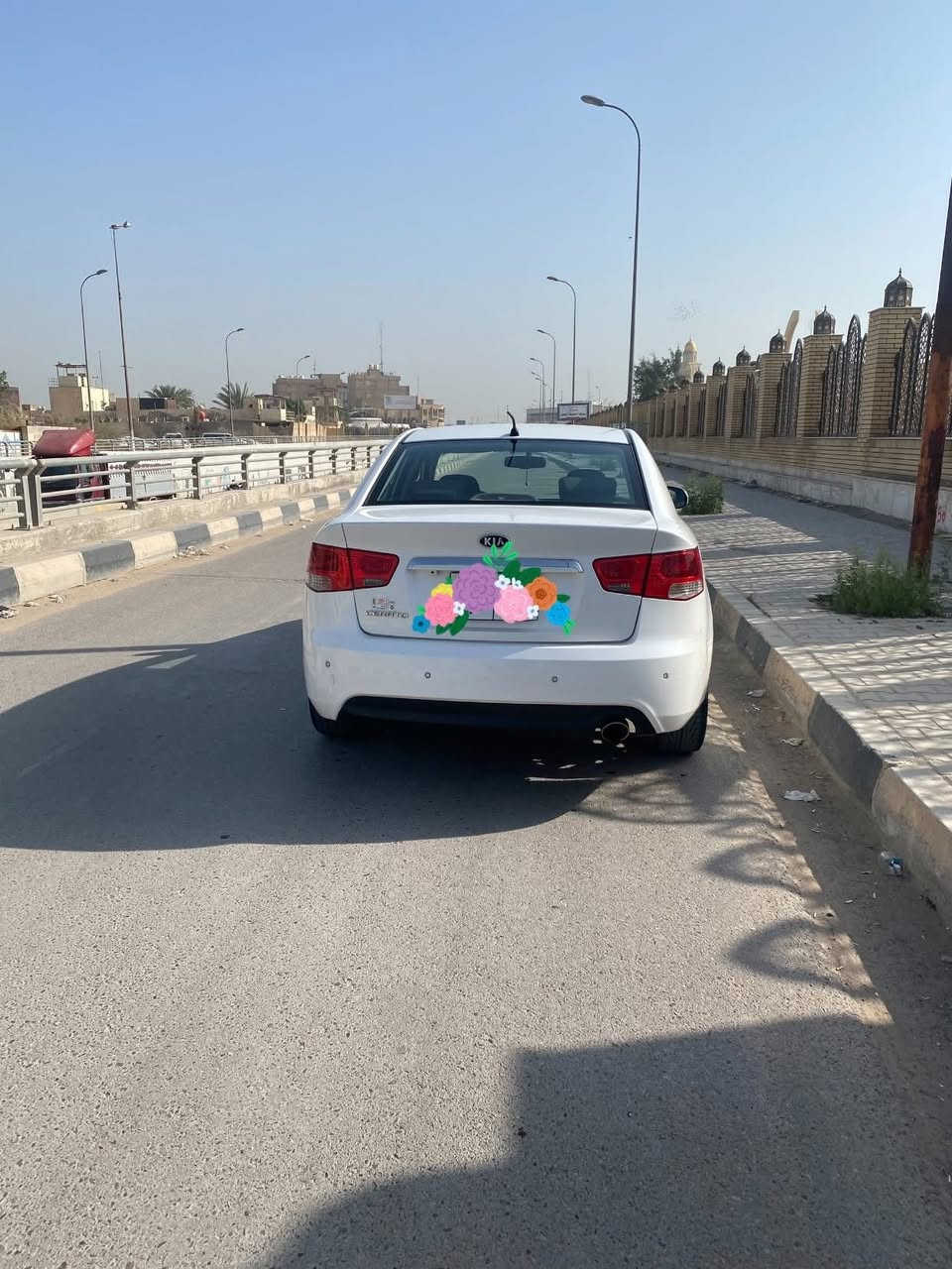 بسم الله الرحمن الرحيم
سيراتو موديل 2012 كير أوتوماتيك لون ابيض صدفي مكينه وكير مكفولات فول مواصفات/ فتحة سقف/تحكم استيرن جهتين / بلوتوث وحاكيه / اشاير بالمري ومري شفط / حساس خلفي / كاميرا / abs/ رقم اربيل بشرط تحويل او وكاله بيها صبغ شبرين جوة قبق البانزين  والباقي كله مكفول من الصبغ والتبديل تخم تاير نظيف  السياره حلوة وجاهزه مبيها اي نقص السعر 100 مكاني نجف 
***********
