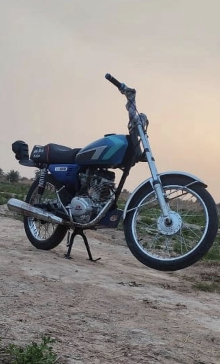 سلام عليكم اربعه كير للبيع نضافه فول مكينه رابيدو كلك كلك سعرها 500 وبيها مجال مكاني دوانيه مامتواجد ع فيس خابرني وبيك خير وتدلل ***********
