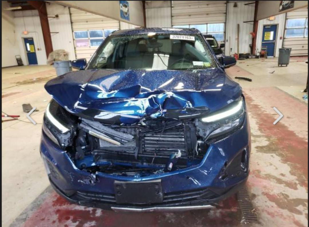 شوفرليت اكونكس 2022 
مواصفات 
4 ويل 
رادارات امامي 
رادار جانبي 
حساس امامي
حساس خلفي 
كشنات تدفئه 
3GNAXUEV2NL148843 رقم شاصي 

*********** بغداد, العراق
