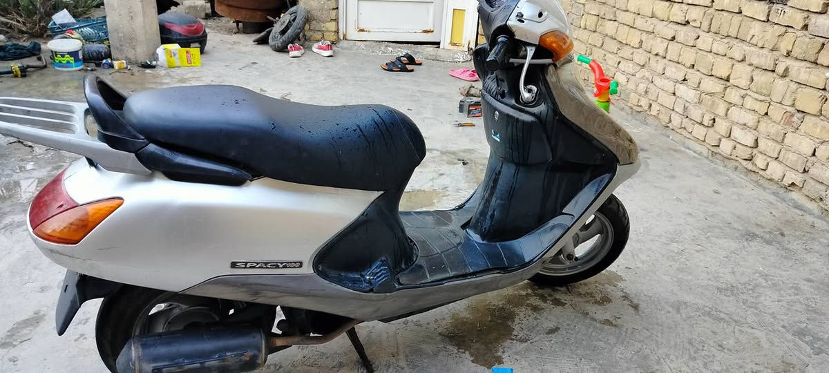 سبيسي ياباني نضيفة ناعمة+ كفرات اخو الجدد 
***********
