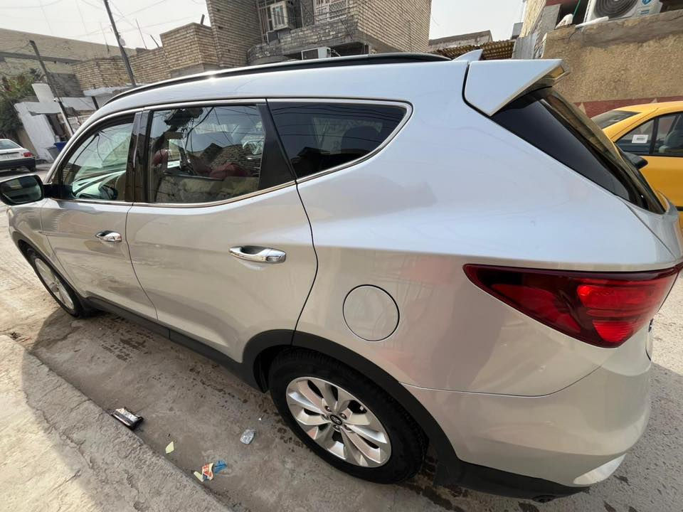 سلام عليكم سنتافي 2017 امريكي نص فول بيه بارد بل جاملغ وبيه كد شبر بل صندوك +منضومه غاز مكان الشعب 
***********
