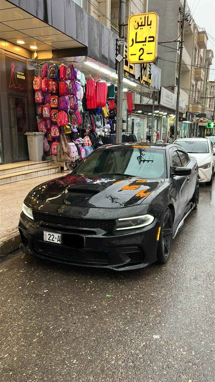 بسم الله الحرمين الرحيم سلامه عليكم سياره جارحه ر rtدايتون 5.7 V8مه كينهHeme واحد قتعه سبوغ بولند جه مه لوغ ته بديل شريكه سينك وبشت كبس بي إرباك گير ومحه رك شه رت  سعره 230 مجال وو ميلون1.375 هزاري يالا سه ر سيار دى ژ سعر هيت خار بشت بازاري 📞***********

‏ دهوك, العراق
