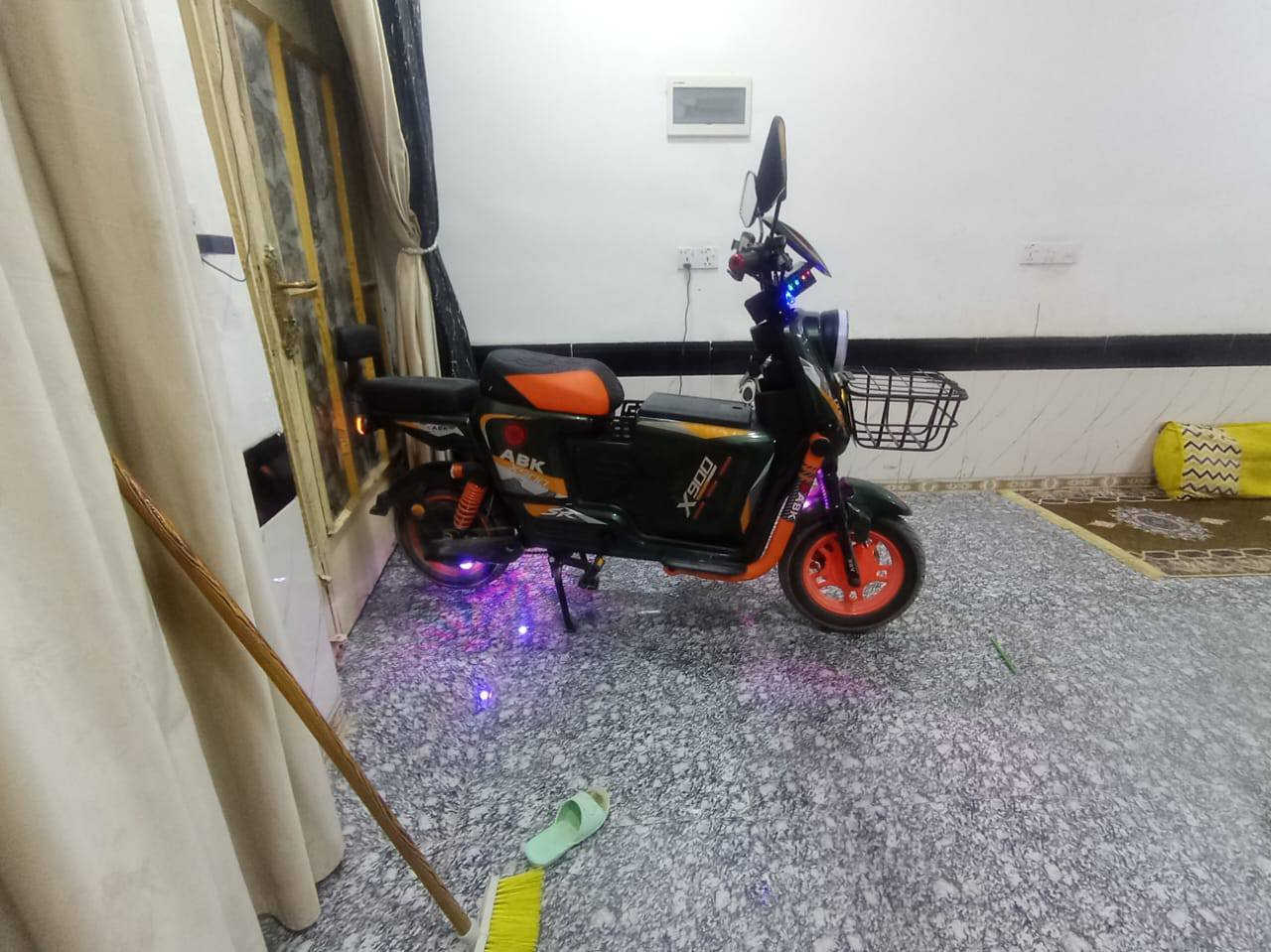 دراجه شحن البيع جديده سعرها
سعرها 450.     ***********
