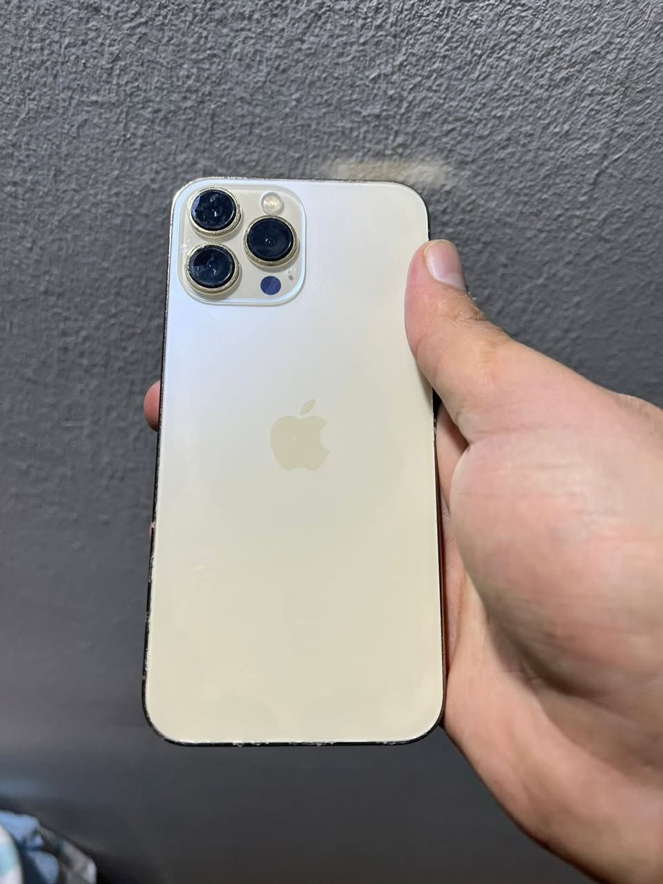 ايفون 13 برو ماكس ذاكره 256 كله بلادي بس ضهر امبدل اصلي تليفون مكفول شحن مالته خير من الله جهاز يخبل ونطي بي ضمان مو سبوع شهر كامل تجي تاخذه من باب البيت يوجد توصيل لكل العراق العنده مراوس هم راوس اذا توصيل متسلم الفلوس اله تفحصه السعر 625 وبي مجال عنواني بغداد بلديات الاستفسار واتساب ***********
