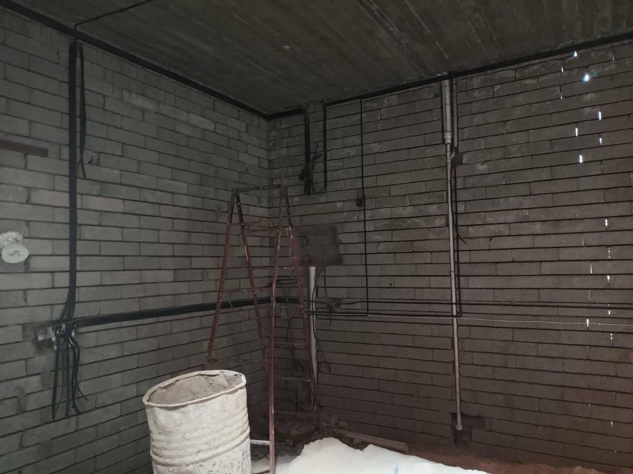 مصطفى السباك وزياد الكهربائي رقم الهاتف ***********
