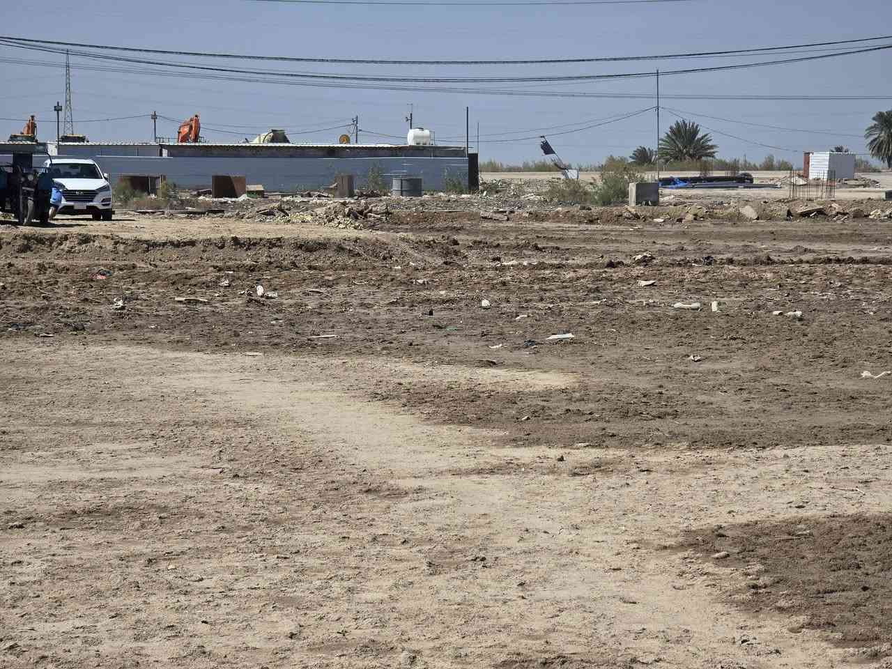 للبيع 
عرصه طابو 
مساحة
٤٧٢  متر 
واجه ١٥ متر 
حي الحسين ع 
تبعد عن الشارع العام 
٢٥٠ متر 

تباع عل شكل كامله 
او  تباع عل شكل نص
للاستفسار
مراجعة مكتب السنيه للعقار 
قرب جامع السنيه الكبير 
***********
