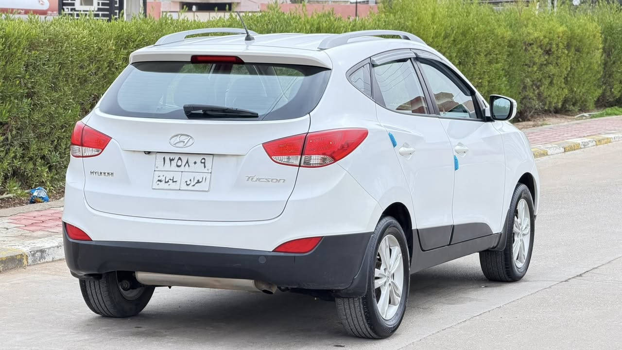 سلام عليكم
للبيع 
هونداي تكسون
موديل 2013
كير ومكينه بشرط 
تحكم ستيرن 
شاشه 
صدر امامي خلفي جديد 
قطعتين صبغ بدون ضربه 
ماشيه114 KM
سياره جاهزه بدون عيب
سنويه جديد فقط الرقم قديم 
سعر 136وبي مجال بسيط 
مكان السيارة دياله خانقين 
***********
