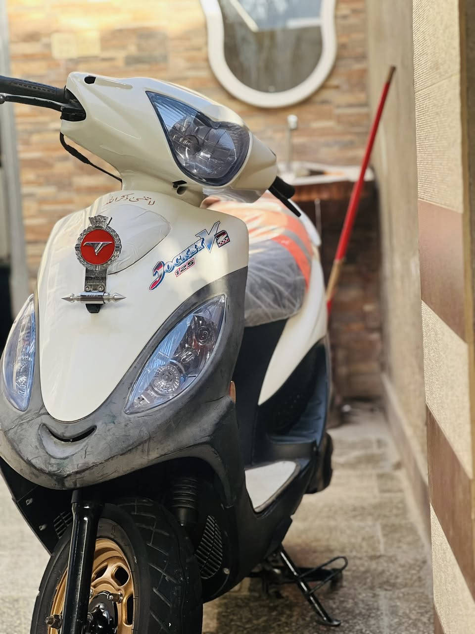 سلام عليكم كامكو في تو للبيع دراجه مال رمبه جديده برغي ما مفتوح بيه مكان قلعه سكر رقم للستفسار *********** ول مو شراي لا يتصل لئن دراجه جديده
