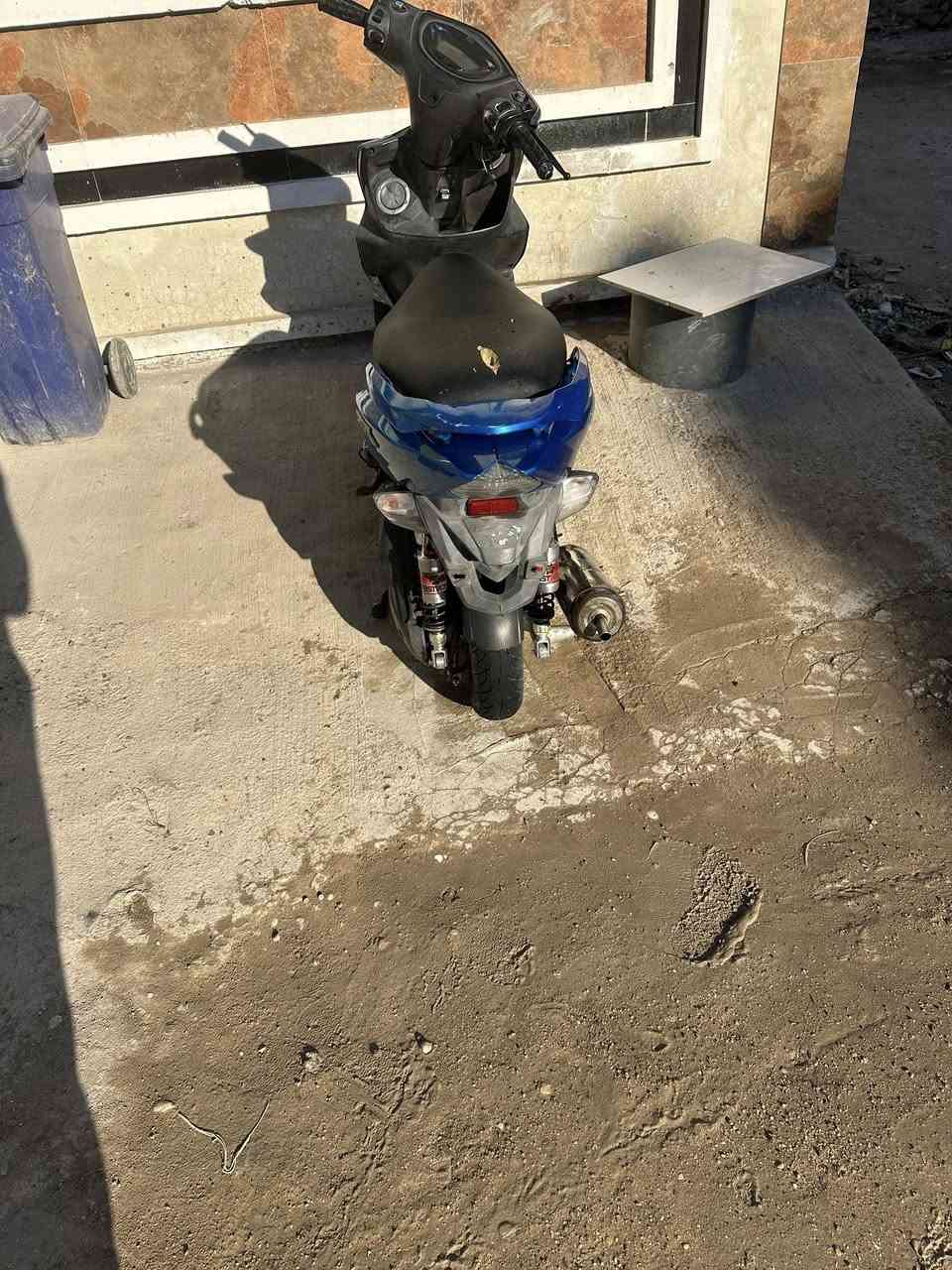 السلام عليكم
للبيع GTR  
دراجة خير من الله شلعة و معدل نكرة بكل وكت كهربائيات كلهة شغالة 💯 دشبول شغال شاير بكلايت 
الدراجة مزودة (  رياضي) ✌🏻الدراجة شغل واطلع وين متريد ♣️ مكاني بغداد الشعله اي استفسار الاتصال ‭٠٧٧١ ٨٥٧ ٨١٧٥‬
