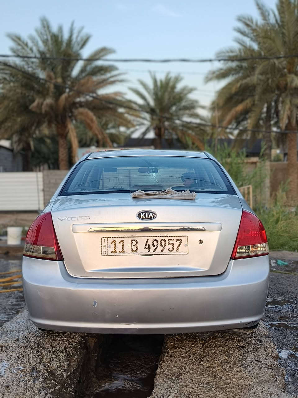 ‏السلام عليكم سبكترا موديل 8وارد أمريكي مكينه 2000مكفوله من مكينه وكير وحداديه وتبريد حادث جاملق خلفي بيه صبغ احزام للجماليه السعر 75وبيه مجال المكان كربلاء الاستفسار  ***********
