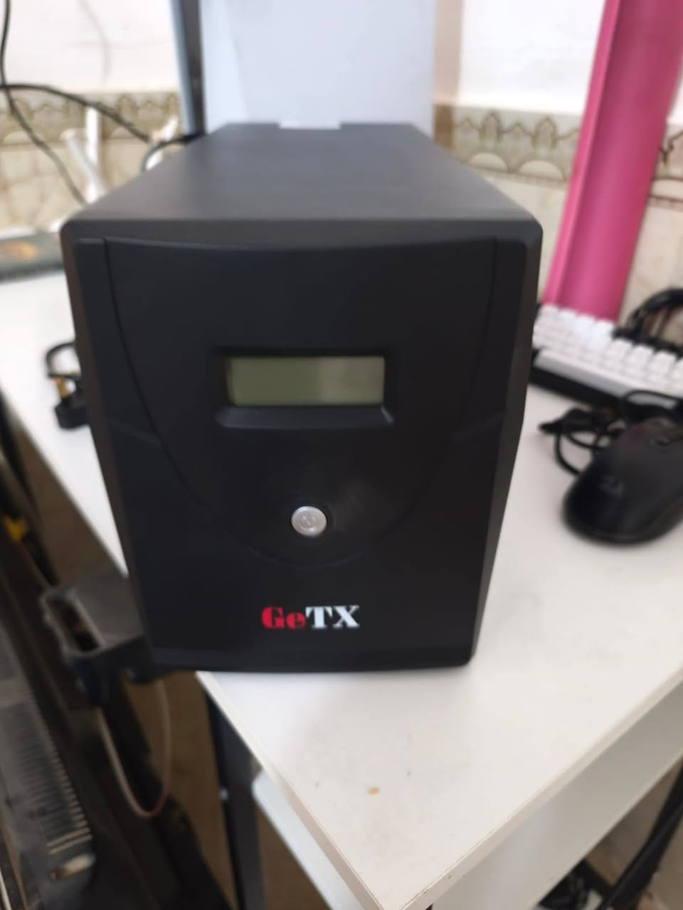 بلي 5 فات مستعمل نظيف بدون كارتونه كامل ملحقاته مع قاعده شحن و تبريد و ups 1500va وكيبورد وماوس و ماوس باد و ميز 
السعر 650 وبي مجال بسيط 
***********
