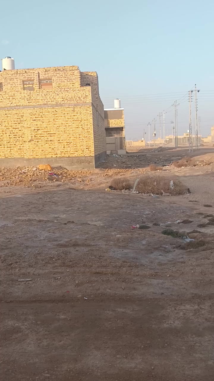 سلام عليكم نص قطعه  100 م البيع زراعي حجي حسن قرب كليه ميسان كامل خدمات بس تبليط عن  قريب سعر 23 وبيها مجال مكلف بنشر تصل برقم صاحب الرض ‏‪***********‬‏
