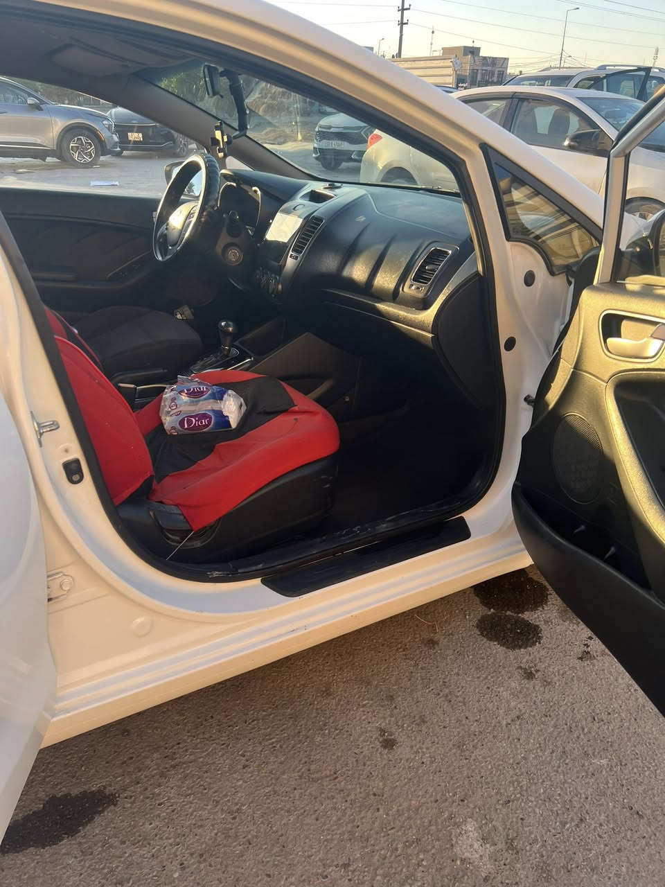 البيع كيه سيراتو موديل 2017 خليجية جاهزه كير محرك مكفلات بيه ٣قطع مصبوقات مو حادث اشخوط ول باقي مكفول رقم أربيل السعر 120$وبيه مجال ***********
