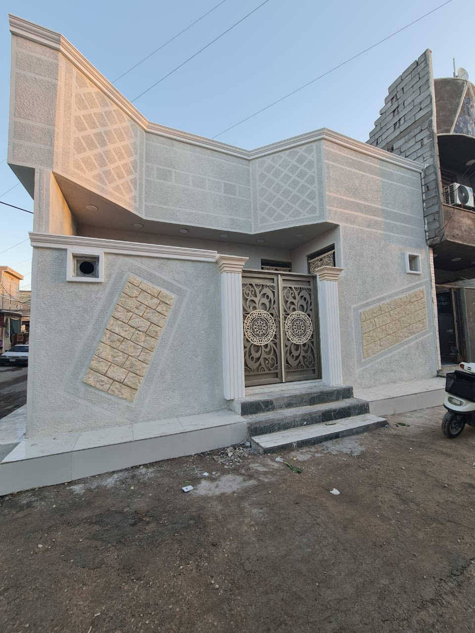 اغتنم الفرصة للبيع نقد او اقساط اقساط اقساط

يوجد لدينا بيت للبيع المساحه 100 
بيت ١٠٠م طابق واحد.ركن عل ٣ شوارع مدخلين من الشارع العام ومدخلين من الداخل يصلح سكن او حسينيه للزوار لقربة من الإمام الحسين ع بالجاير قرب أسواق برتقاله يبعد عن السايدين مال جاير ١٢٠م موقع مميز ...سارع بالفرصه ....

مقدمه ٦٠ وكل شهر مليون سعر الكلي ١٤٠ مليون 

وقابل بالتفاوض.....

.............

ويوجد ايضا 50 متر طابق ونص بالأقساط 
للبيع نقد او اقساط 
***********
