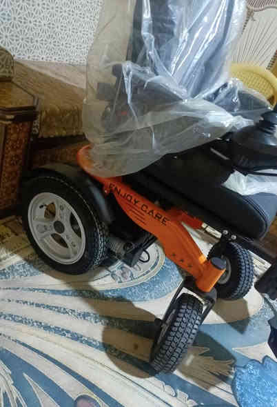 السلام عليكم عندي عربانه معاقين شحن الأصليه قويه مو سوكاويه جديده ابد مامستخدمه للبيع السعر ٧٠٠ الشراي يتصل ***********
