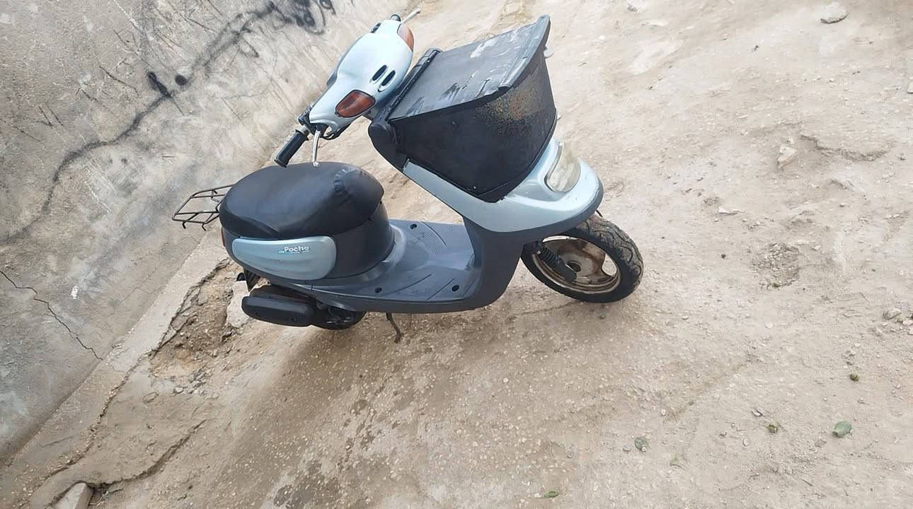 السلام عليكم ورحمه الله وبركاته دراجه منغول بلاسيه ما مفتوحه 2007 العنوان كربلاء سائدين حي الشهداء موظفين الشراي اتصل على هذا الرقم ***********
