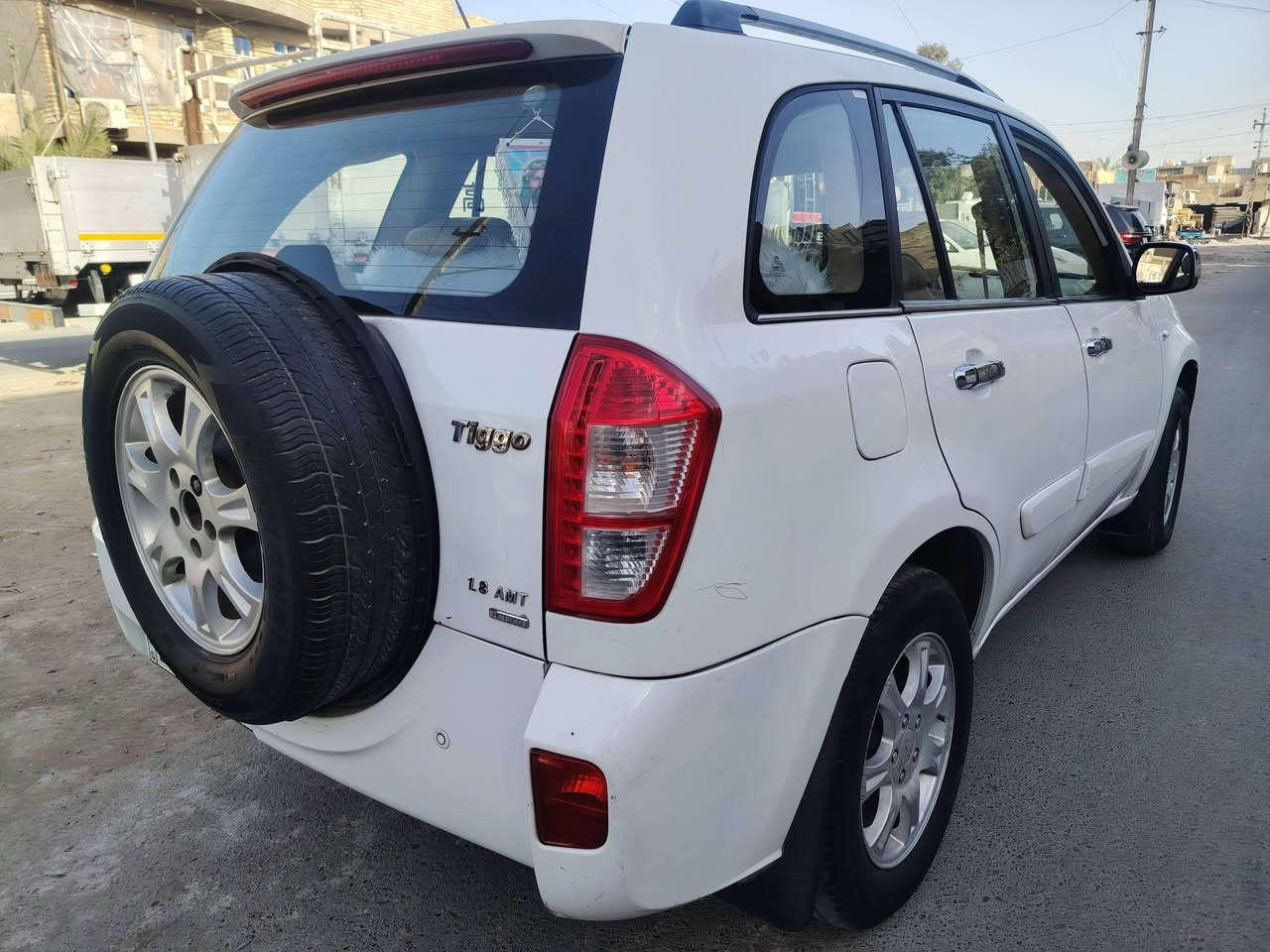 السلام عليكم للبيع شيري تيكو موديل 2012شكل 2013  باسمي الرقم الدولي هزه جديده كير اوتوماتك كهرباء محرك جيد تبريد ثلج  تحكمات حساسات خلفيه فتحه  سعر 60 وبيه مجال ***********
