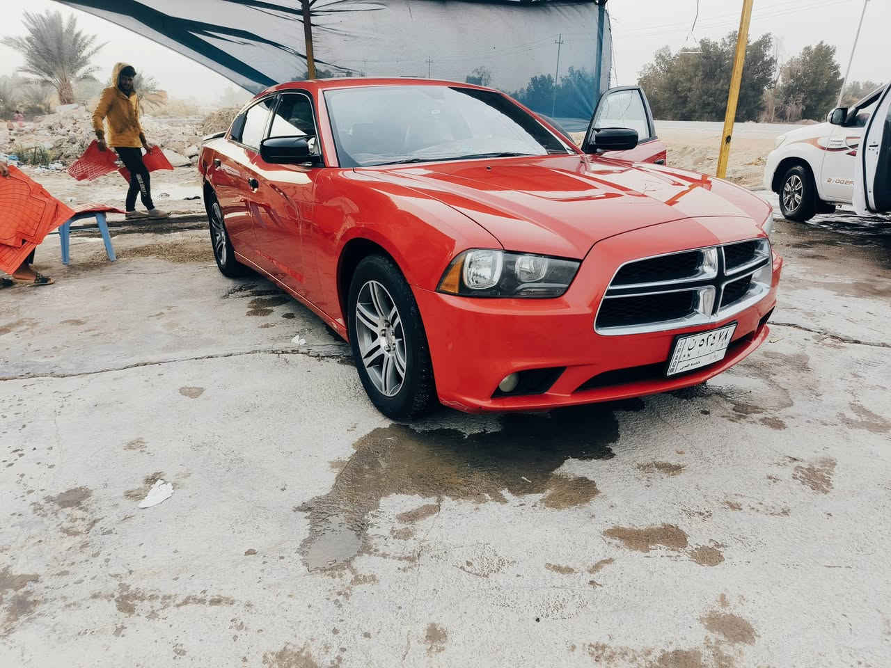 السلام عليكم دوج شارجر لبيع مديل 2013 خليجي كفاله عامه من الصبغ والضربه تخم تاير جديد حداديه امامي وخلفي جديده كير ومكينه شرط النضافه مكينتها 3/6 شرط النضافه "
موصفات؟ 
شاشه جبيره
تحكم استيرن
بصمه
شفتات استيرن
كير طياره ٨ نمر
منضومه زنون عالي وناصي 
كشنات حضن جلد 
تحكم كشنات كهربائي
ويل 18 خليجي
لون ماروني
مكانها الدوانيه الحمزه الشرقي
السعر 189 وبيها مجال
رقم الهاتف ***********
ملاحظة مكلف بلنشر اتصل وبيك خير وتدلل
