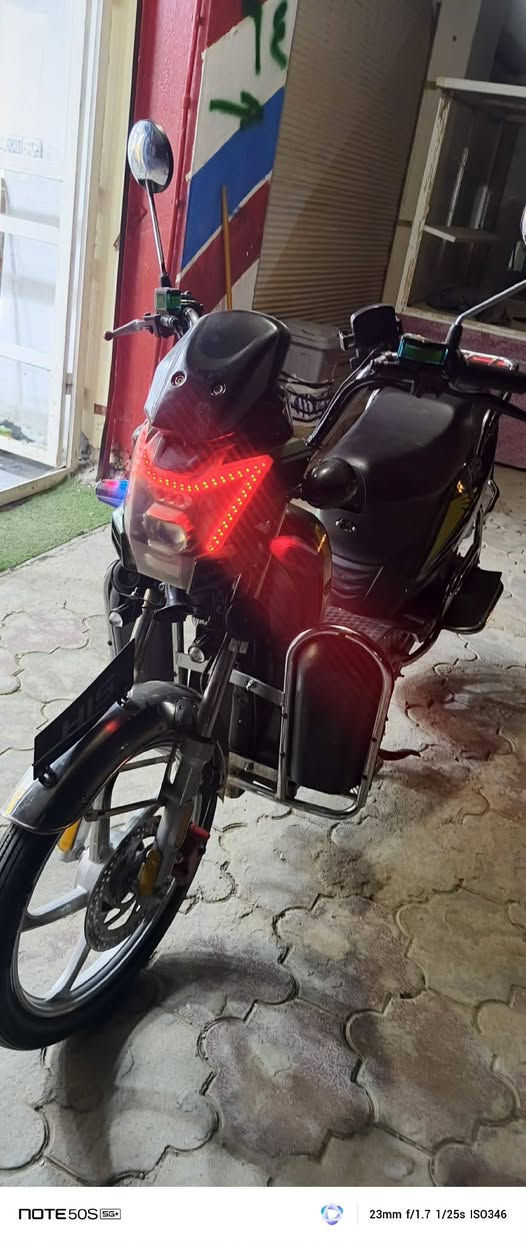 السلام عليكم درجه شحن هارلي للبيع
موديل: 2024
بطاريات 🔋:2025
شحنها يطول خير من الله يمشيك ٣٠ كيلو يوديني من لسعديه لجلولا وارجع وبعده ممخلص
دراجه نضيفه وخير من الله صارلها يمي ١٠ اشهر تقريبا
ما مبدل اي شي بيها 
كلوبات
هورن
بصمه
سويج 
اشاير 
كلها شغلات
للستفسار اتصل علا هاذه الرقم او وتساب (***********)
