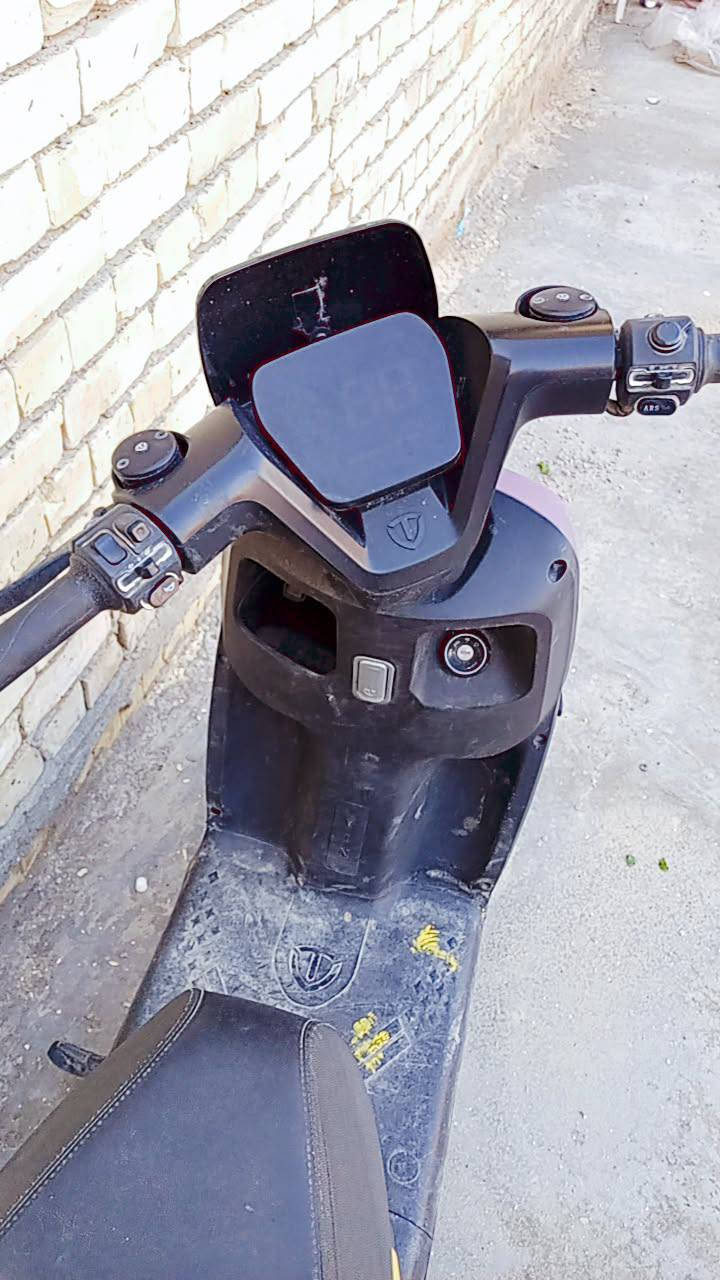 دراجة الريان جديدة مبدللهة بطاريات بس وحدة لوثنين يردلهة تبديل سعره 450 بيهة مجال بصيط الرقم *********** مكاني بغداد الكاضمية
