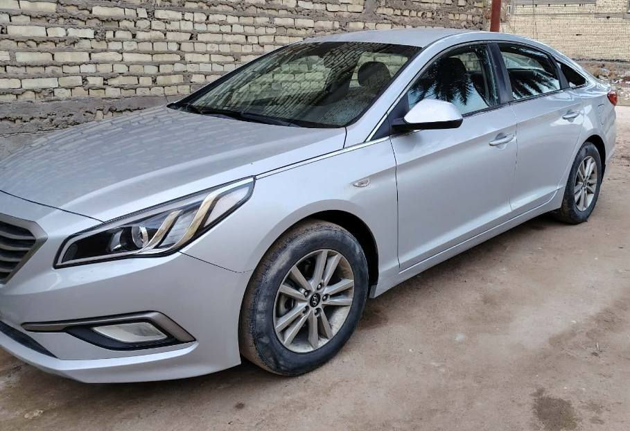 السلام عليكم
سوناتا 2018 دخول جديد
كصة جنطة مرقم شمالي دولي طب الاصل 
مكينة 2400 خط واحد اصل غاز انسه الصرف والدوانز 
السعر 58 وبيها مجال 
مكان السيارة نجف 
لتفاصيل اكثر اتصال ***********
