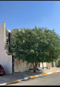 بيت طابقين • 200م • مقابل بنزين دوميز