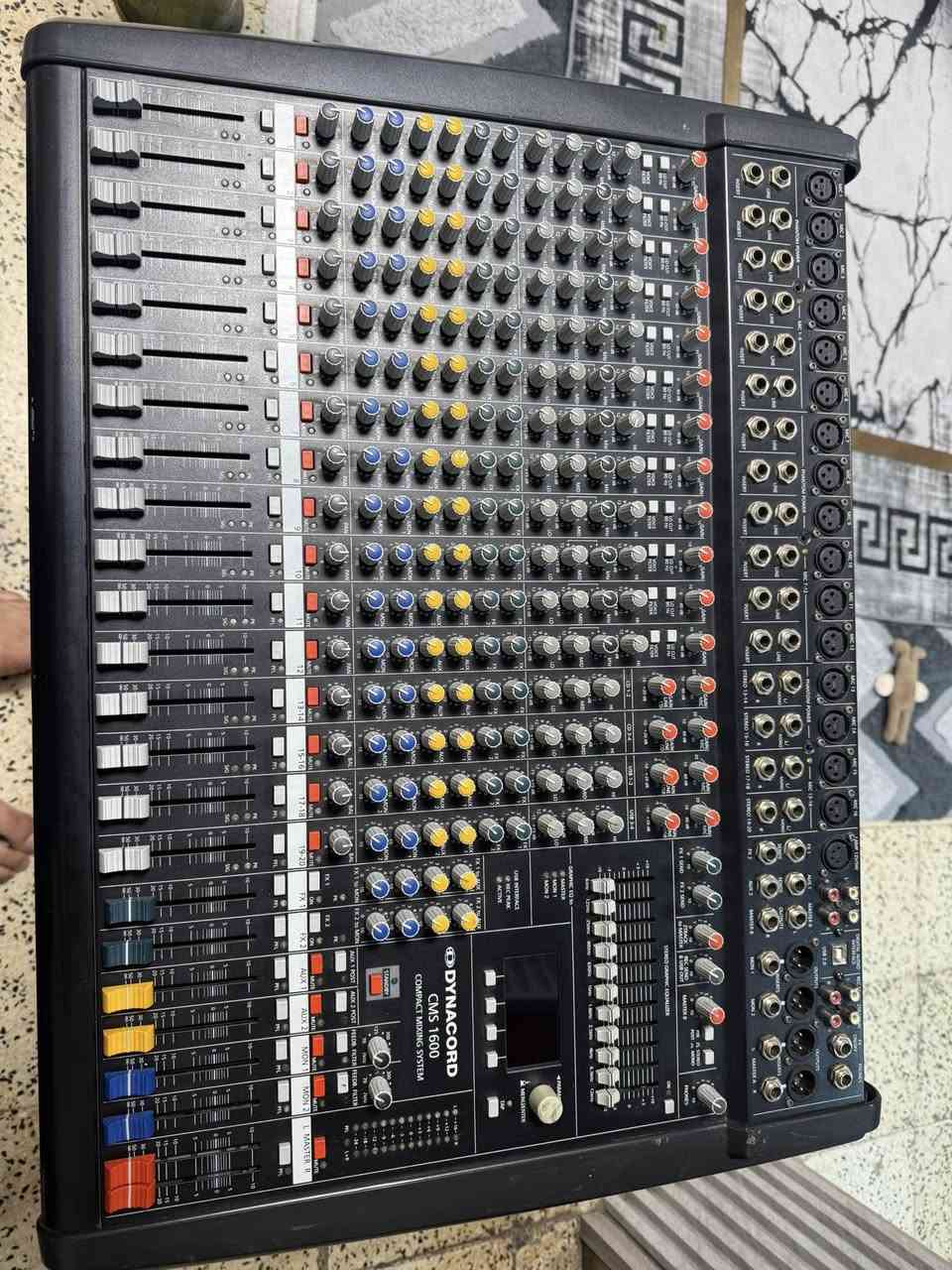 مكسر داينكورد 1600 سماعات دبليو 17 اصلي اصلي ابيع شلع ***********
