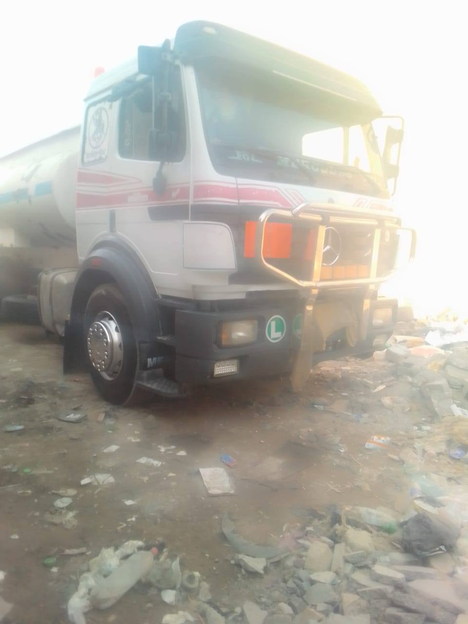 سلام عليكم لبه موديل 96مكينه في كير فافون ابو نجمه صطره حموله13طن رقم تهوك بس ماندل راعيه سياره صولي كير ومكينه وشاصي كفاله سعر 125وبيه مجال سياره مكانه بصره  رقم ***********
