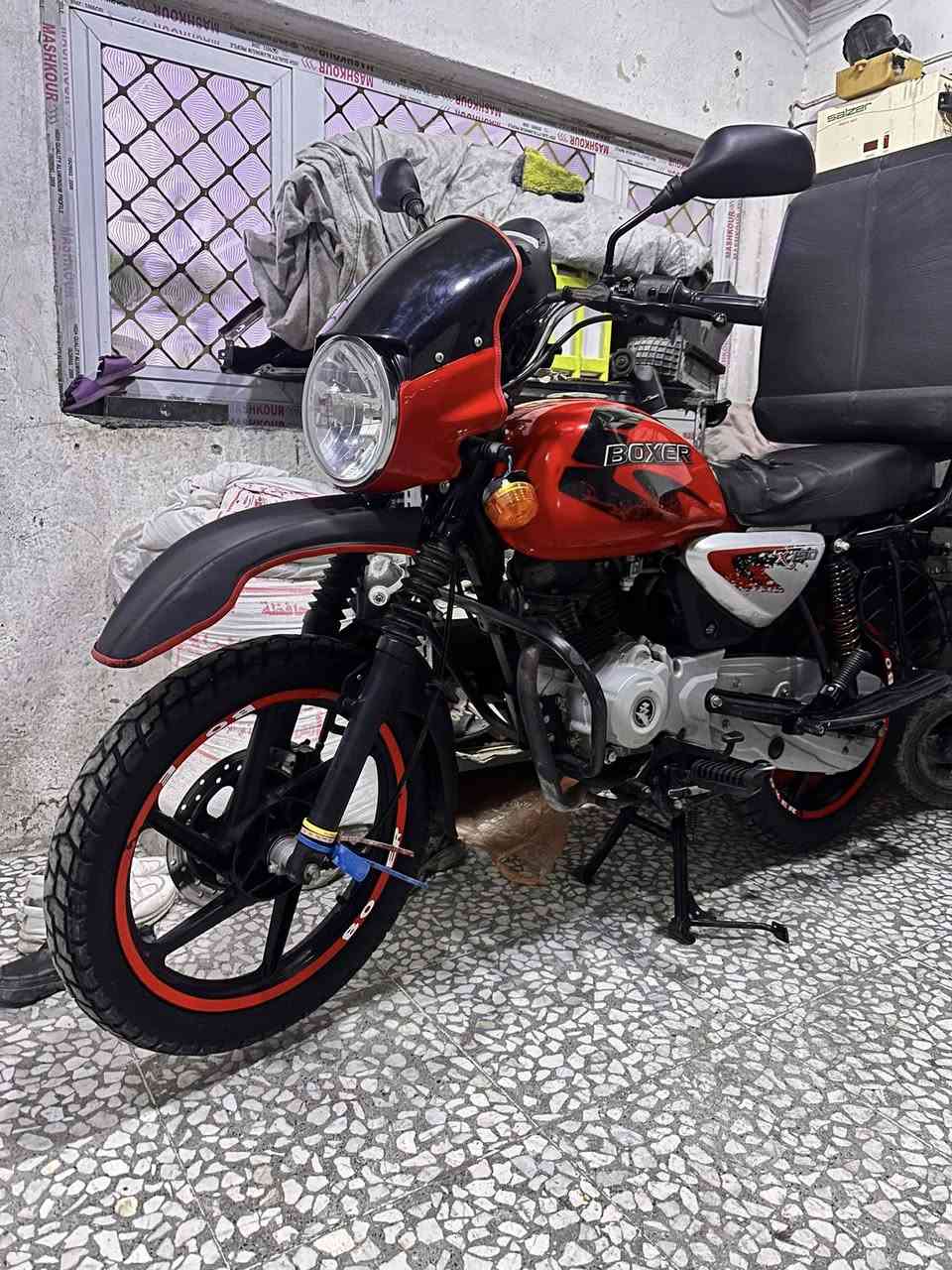 سلام عليكم بوكسر مودسلام عليكم بوكسر موديل 23 نازله بل 24 دراجه خير من الله دراجه تخبل محركه مكفول مرقمه رقم عربي سنويه نكليزي تحويل ثاني يوم بيه ضربه بل تانكي تطلع عله بارد جهال طيحوه ونضربت مامكلوب بيه الله شاهد دراجه تخبل بس هسه اشو كامت تطلع دخان بيضه قليل جذأ ومن امشي تكطع ورحت سئلت كالو لان شته بعد ماعرف المهم تجي وتفحصه واشوفه عارضه 2400وبيه مجال الشراي يخابر وبخدمته ومكاني مدينه صدر وهاذه رقمي ***********
