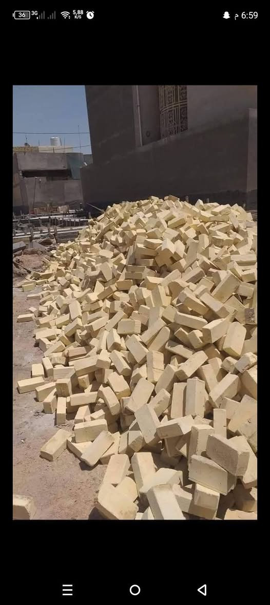 سلام عليكم يوجد طابوق درجه وله وشرط العدد 4250 توصيل قذاى الشطره ولدوايه ومحافضه البصره.*********** بي واتساب وانه بلخدمه
