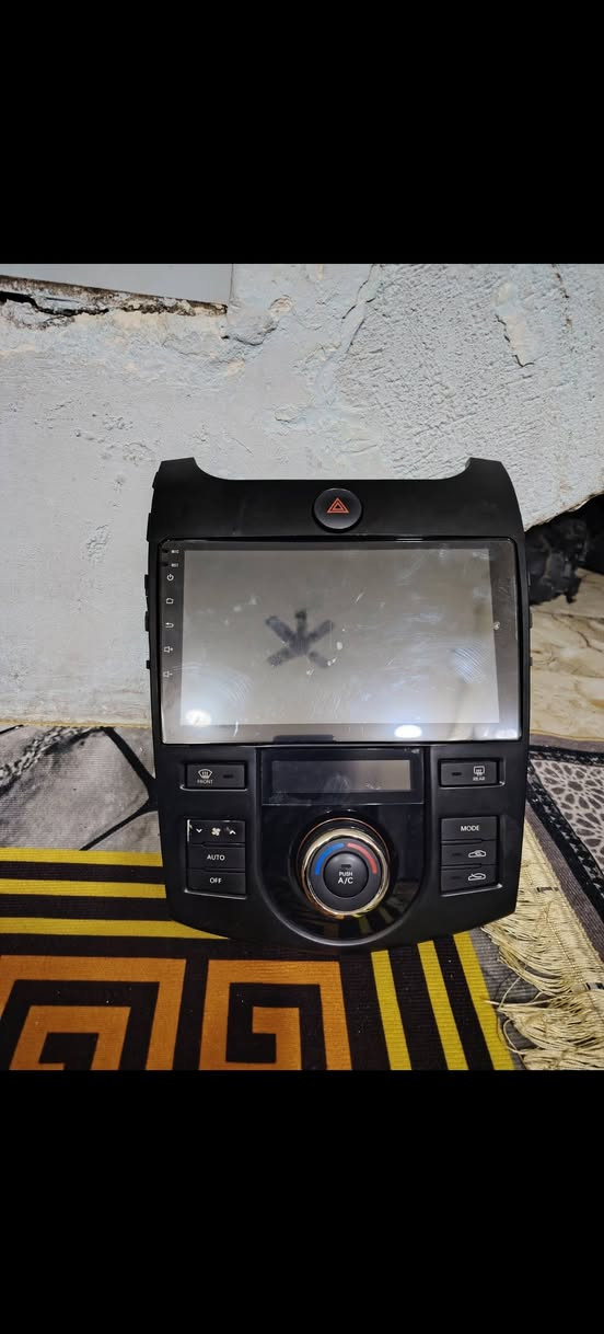 السلام عليكم من رخصه مدير الكروب متوفر غراض سيراتو من ٩ ل١٣ مال حاويه اصلي للاستفسار خاص او *********** متواجد واتساب ومتوفر خدمه توصيل لجميع المحافظات العنوان بغداد الثعالبه
