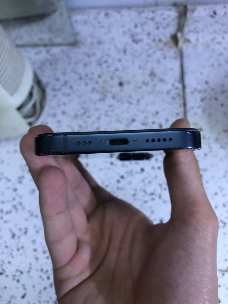 14عادي مبدل شاشه اصليه فقط فيس إيدي شغال بطاريه بلادي 83 صوت اتصال سيمكارت كل شغال لبيع سعر 375 قفل مكاني بغداد شارع فلسطين رقم تلفون ***********
