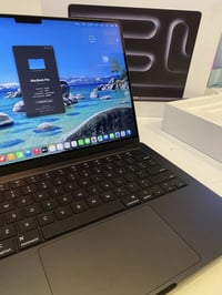 ماكبوك M5 • ١٦جيجا • ٥١٢جيجا