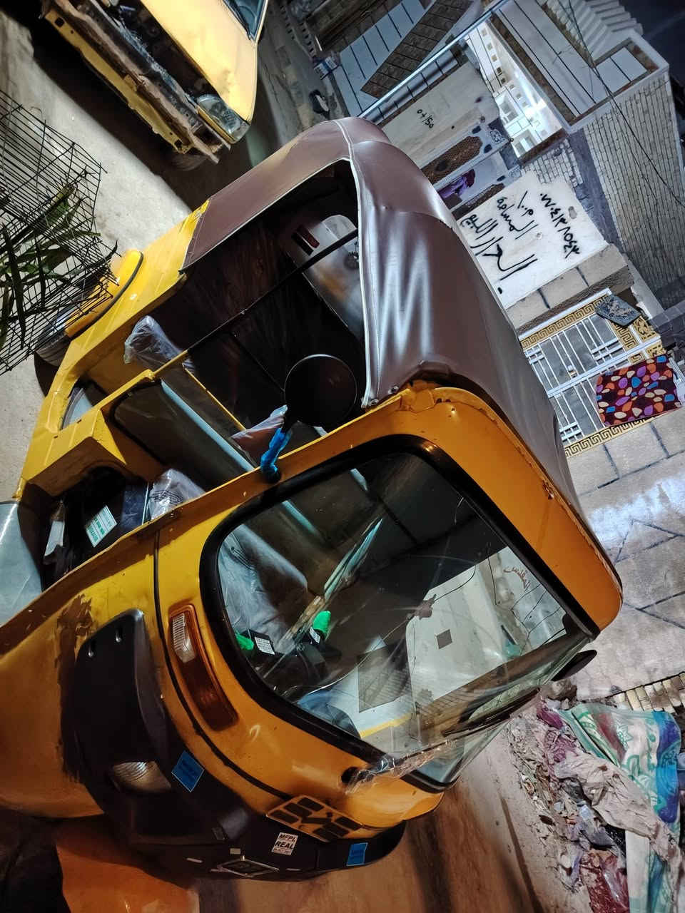 سلام عليكم تكتك مديل 2018 /12/26 محسوبة عل 2019
مرقمة انكليزي كفاله بيه دوسة معمرة  وبارد بل حاجب فقط
سعر خمسة و400 تحويل ثاني يوم مكان بغداد الضباط 
رقم الهاتف ***********
