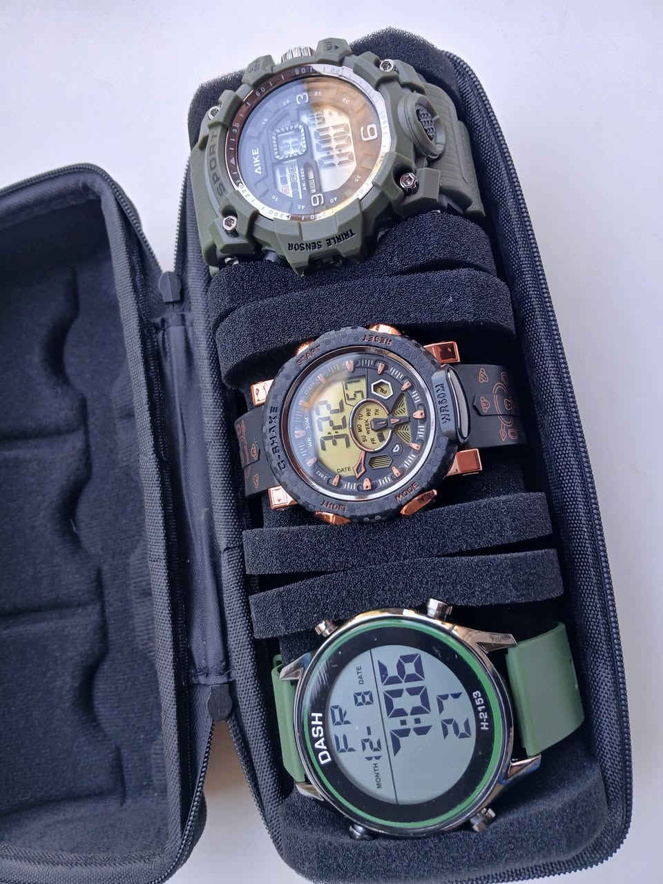 اخوان السلام عليكم 

ثلاث ساعات بهذا الشكل كل قطعه وياها علبتها واوراق 

سعرهن شلع ٤٥ الف مع التوصيل


**إذا كنت صاحب هذا الإعلان وتريد حذفه لأي سبب، رجاءا أرسل رسالة إلى الدعم الفني**