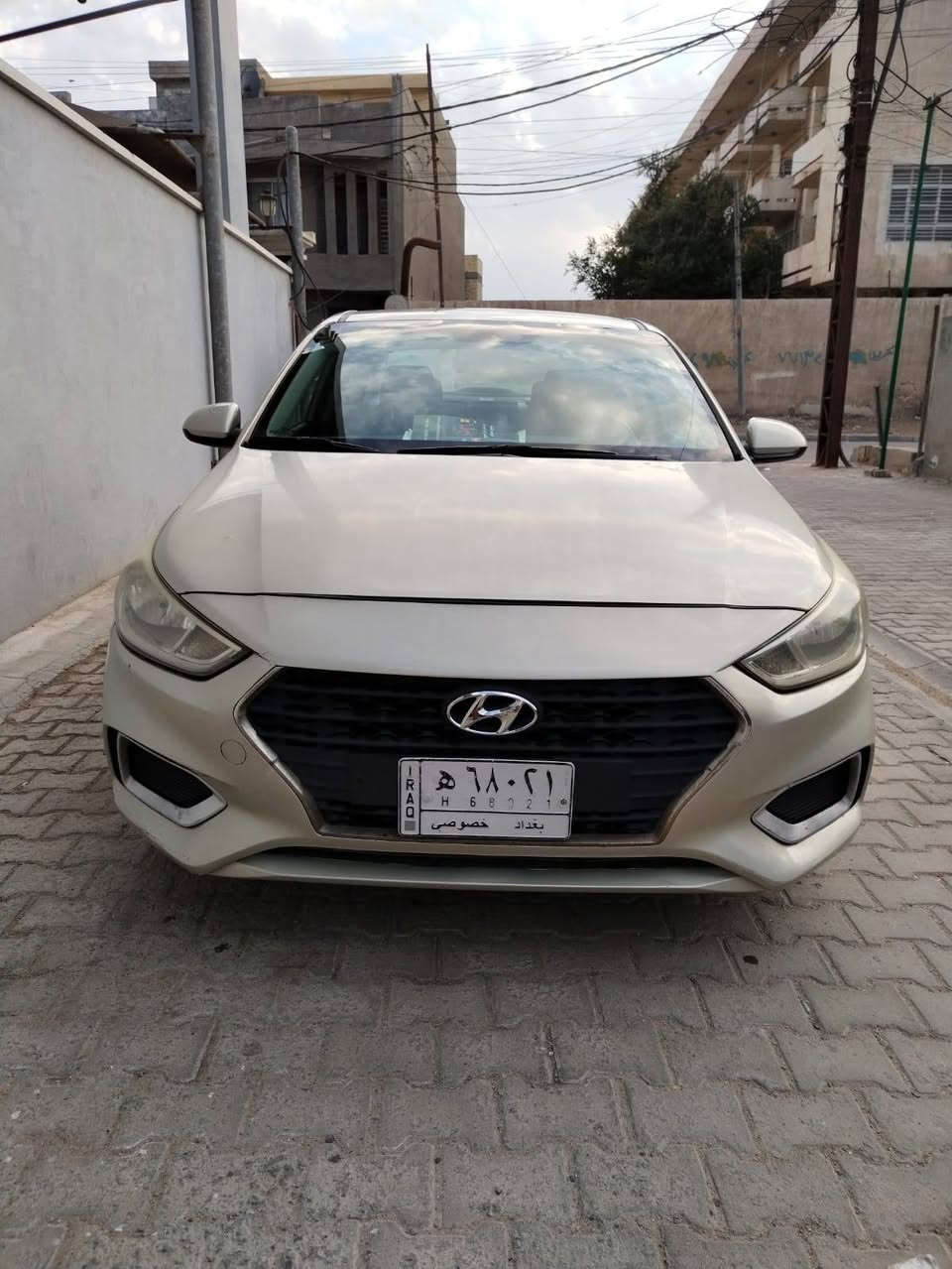 السلام عليكم اكسنت 2018وارد امريكي حادث كلش بصيط بنيد فقط بدون اي دواخل سياره جديده حيل كل على وضع الشركه محرك 1600 كير تخم تاير تبريد كله جديد وشرط السونار سياره شخط مبيهه مال بيت ماشيه 50 ورقم بغداد باسمي تحويل ثاني يوم  مكاني بغداد السعر 107 وبي شي يصيط ***********.        ***********
