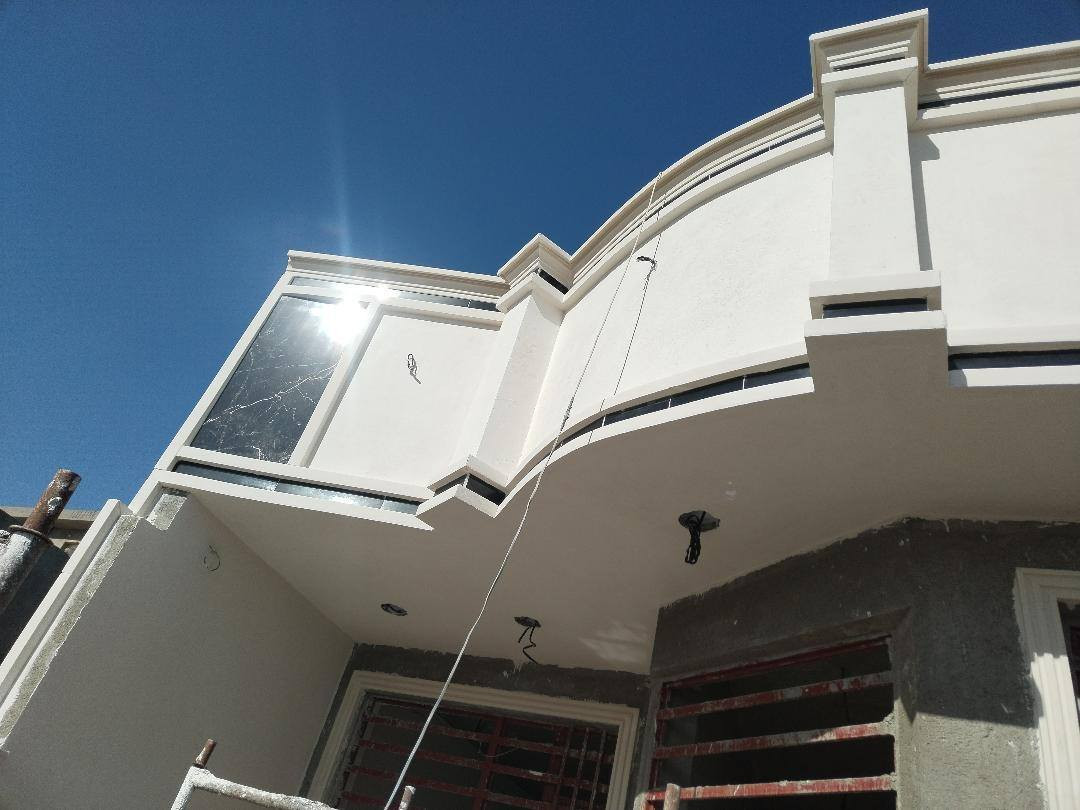 شغل ديكورات جوا السوق الاسعار كله مناسبه تريد كرسته وعمل تريد بس عمل.
***********
