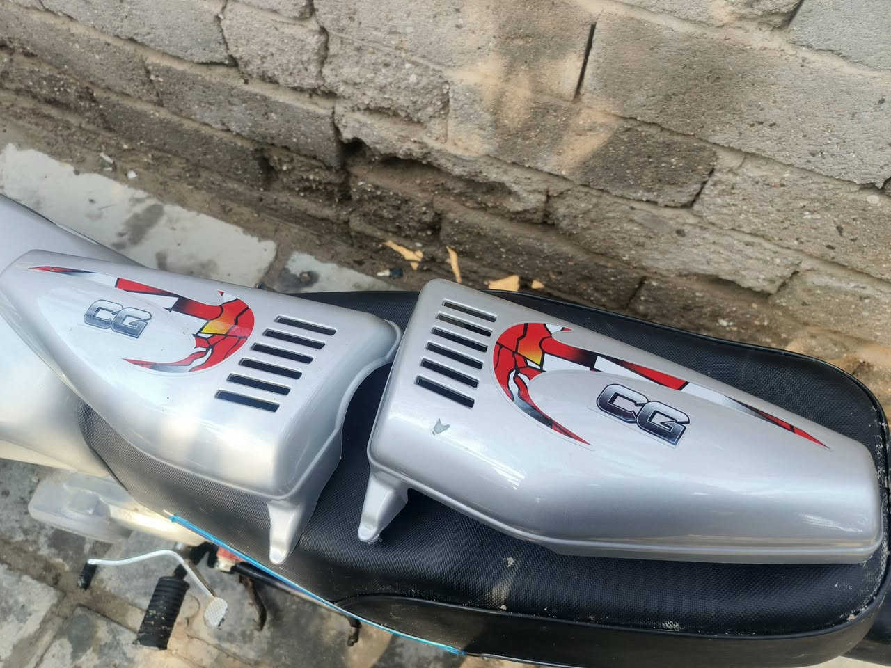 سلام عليكم تنكي للبيع هوا وصفاحياته جديد جديد مركز اسكان صناعي 
***********
