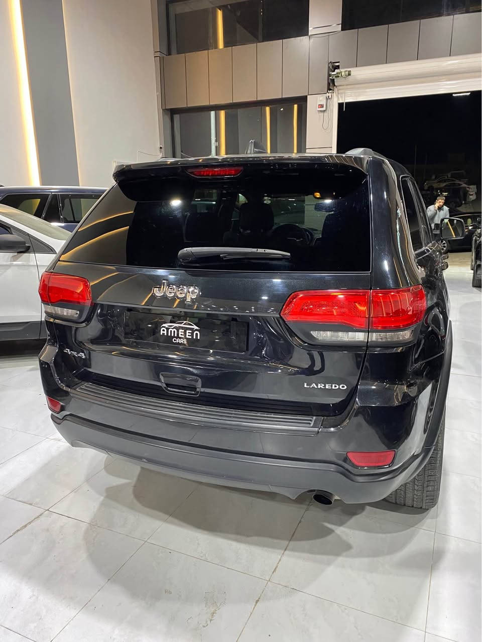 سلاف جيب لاريدو موديل 16 رقم سنوي جديدن كير مكينه تبريد ابشرط 
سياره كلين بي سبخ بي تعديل مواصفات لاريدو 
سياره 100 ياب ريفه جوي حساس ئيكو سبورتي 
رادار 3 كير شاشه مه زنه كيج الكترونيه كوشن كاهره بايه 
دبل اكسل 4+4 مكينه 6 مرخوبه سياره يا ماله ئيك ده سته سعر 193 بيجه ك مجال رقم مبايل *********** دهوك, العراق
