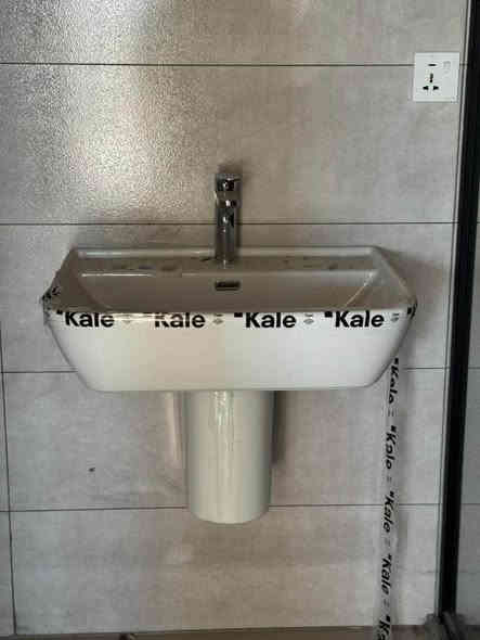 زۆر جوانە تەنها بەستراوە بەکار نەهاتوە تورکی ئەسلی  تەنها بە پارەی 
خەڵاتەکە  
لەسلیمانیم *********** السليمانية
