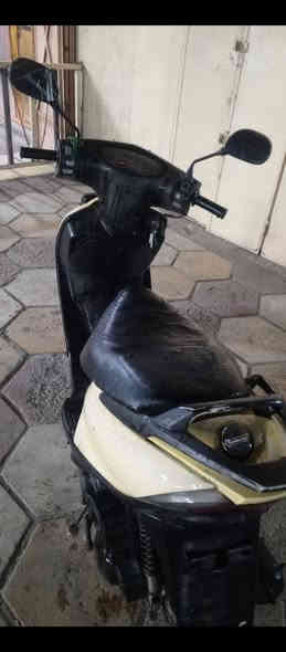 سلام عليكم دراجه  سرعه ميه أربعين  للبيع  350  الرقم *********** العنوان جسر ديالى القديم الطاقه  جامع طه
