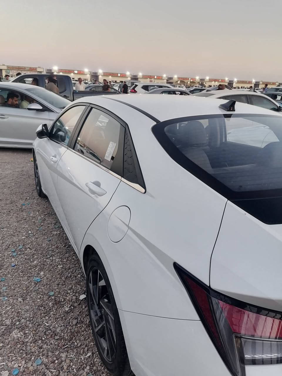 النترا ٢٠٢٥ تجميع الصين بيهه بارد بل طرف الجاملق الايسر والباب الوره السعر 140 $رقم الهاتف ***********
