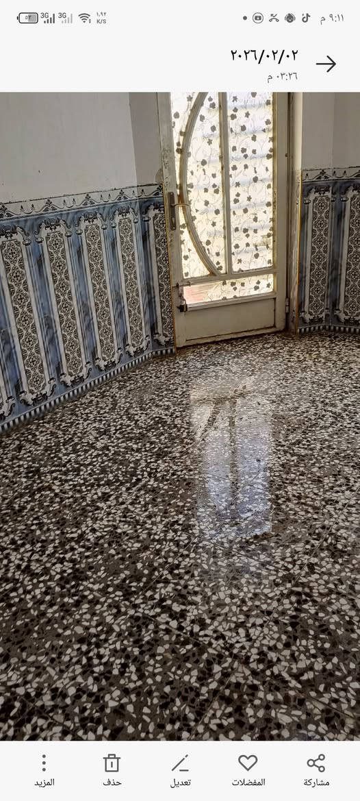 سلام عليكم دار للبيع في حي الزهراء طابو زراعي صرف سند 25شارع غسل بغداد مساحه 97م طابق واحد تتكون من استقبال ومطبخ وغرفه نوم وهول ومجمع صحيات وطارمه وبيتونه كبيره الدار كامل بناء 2020 للستفسار***********
