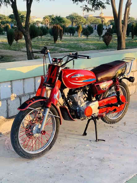 سڵاوی خواتان لیبیت نامی پرۆمان بۆ هاتوە شتی جوان و راقی و تنوتۆل یەک دینار مەسرەفی نییە کامل جوانکاری سالانسەی شیرە و کاتم ٢٠٢٤ و شتی راقی ٤٠٠ هەزار کەمیک مەجال 

*********** كالار
