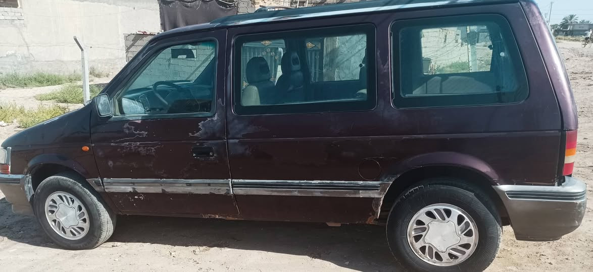 سلام عليكم للبيع دوج كلايزر تخم تاير حداديه جديده جاهزه من كلشي مكينه 3000.موديل 96للاستفسار ***********
